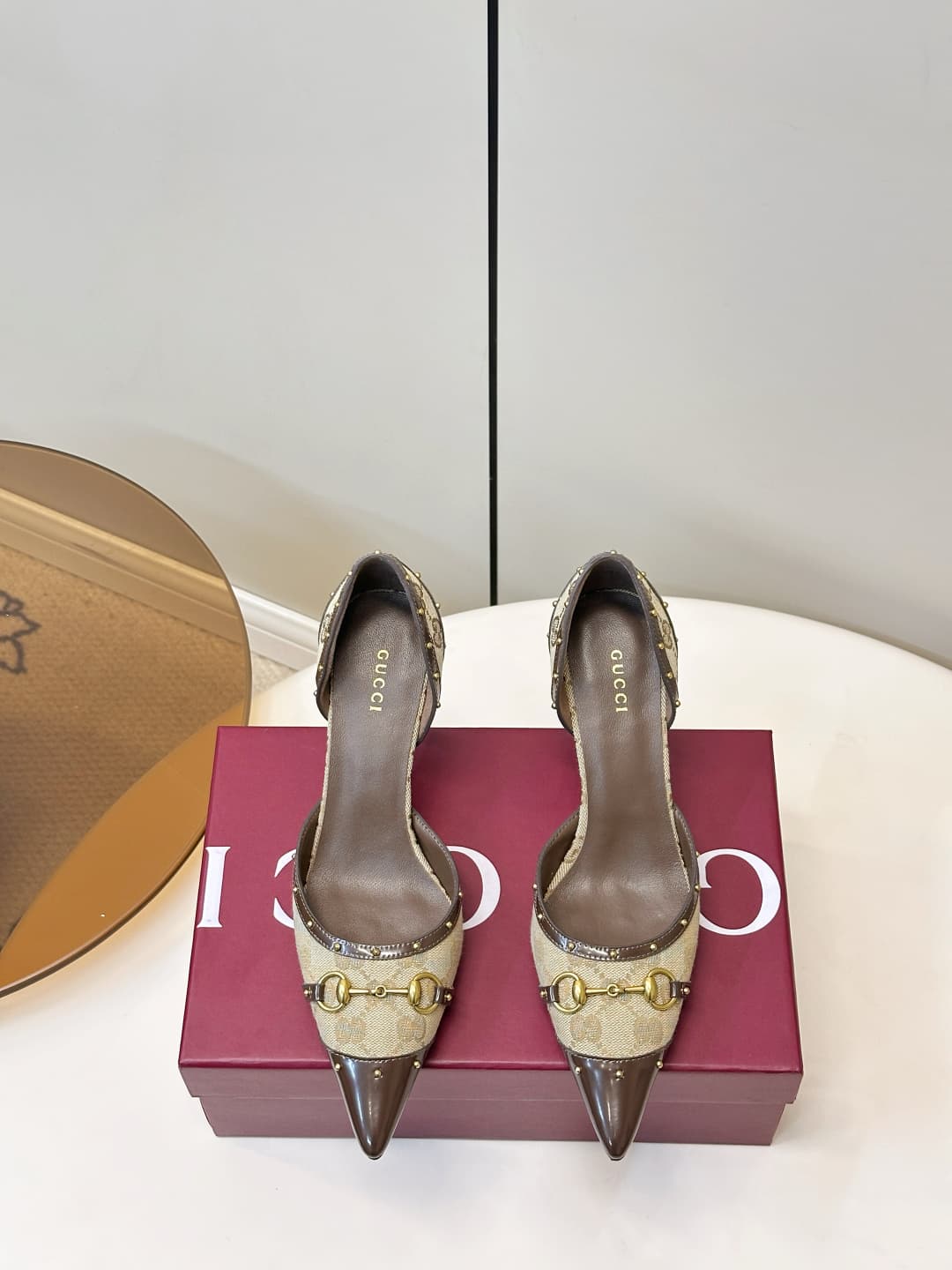 D6900 Gucci 26ss Gucci buckle rivet pointed classic monogram high heels sandals P — image 1