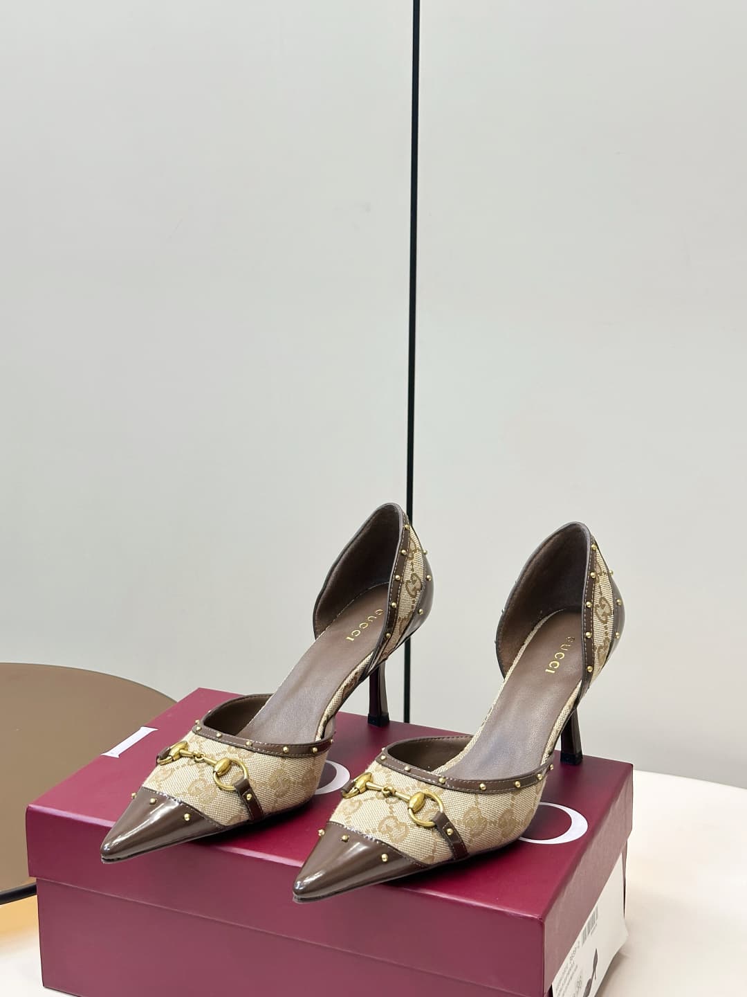D6900 Gucci 26ss Gucci buckle rivet pointed classic monogram high heels sandals P — image 2