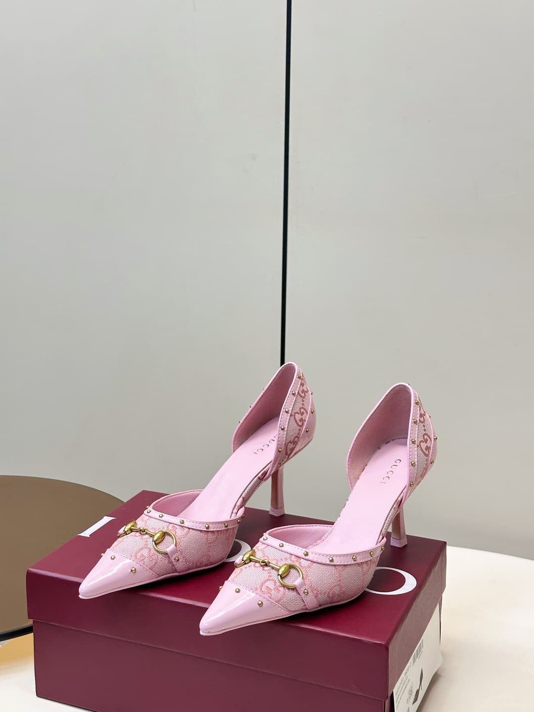 D6899 Gucci 26ss Gucci buckle rivet pointed classic monogram high heels sandals P — image 3