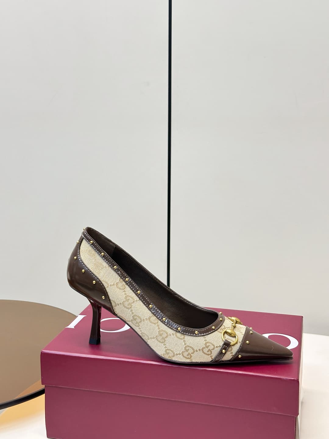 D6897 Gucci 26ss Gucci buckle rivet pointed classic lace high heels P — image 2