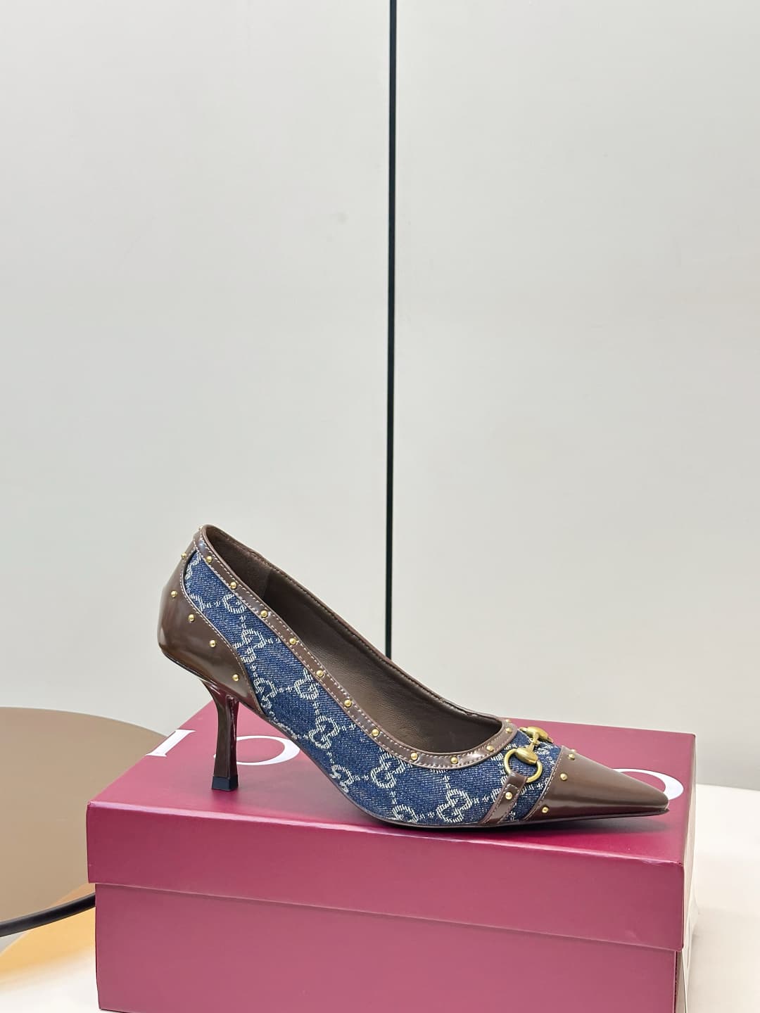 D6896 Gucci 26ss Gucci buckle rivet pointed classic monogram high heels P — image 2