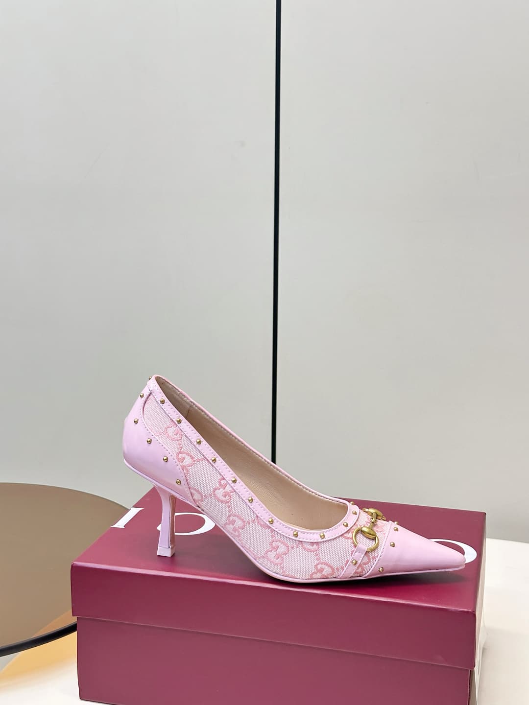 D6895 Gucci 26ss Gucci buckle rivet pointed classic monogram high heels P — image 2