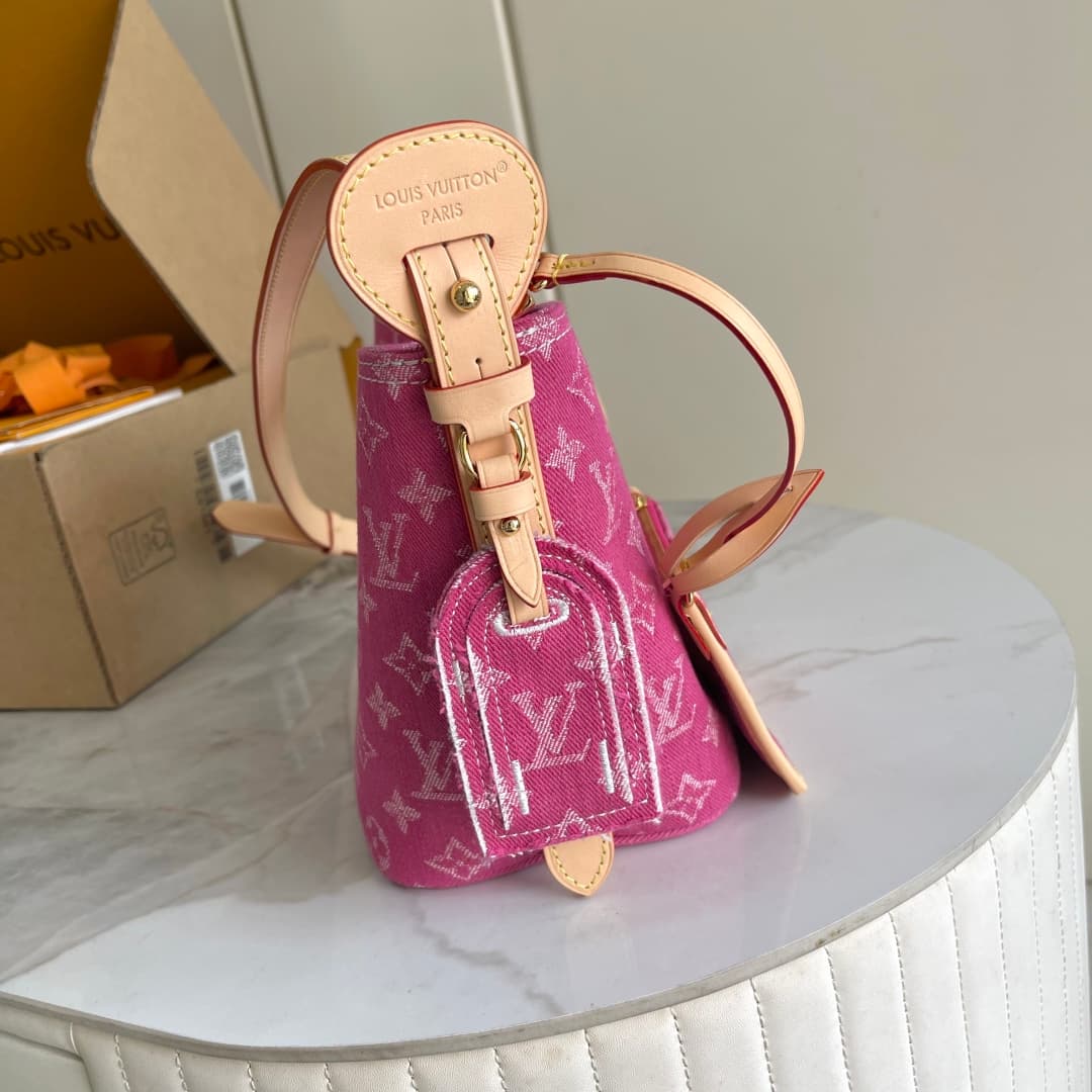 C5017 [163C01 Chip Version] Internal price P. Model number: M27626. An enhanced version of the original model💪【Exclusive real-life background image】The bucket bag is made from denim fabric, presenting a fresh look—adding a modern and casual touch to the D — image 2