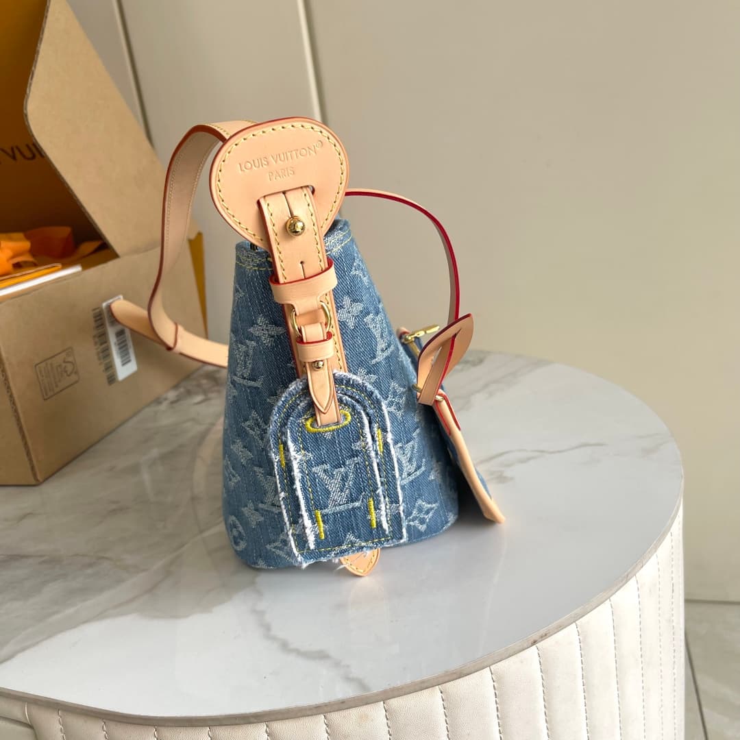 C5016 [163C01 Chip Version] Internal price P. Model number: M28107. Enhanced version of the original model💪【Exclusive real photo background image】The bucket bag is made from denim fabric, presenting a fresh look—adding a modern and casual touch to the Den — image 2