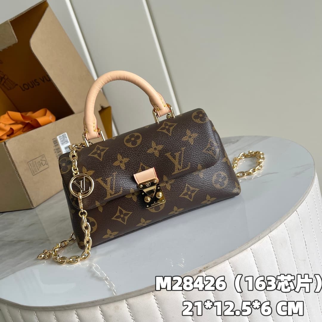 C5253 [163C01 Chip Version] Internal price P. Model number: M28426. Enhanced version of the original model💪【Exclusive real photo background image】This Nano Madeleine handbag features a Monogram pattern on the canvas, reflecting the signature style of Loui — image 1