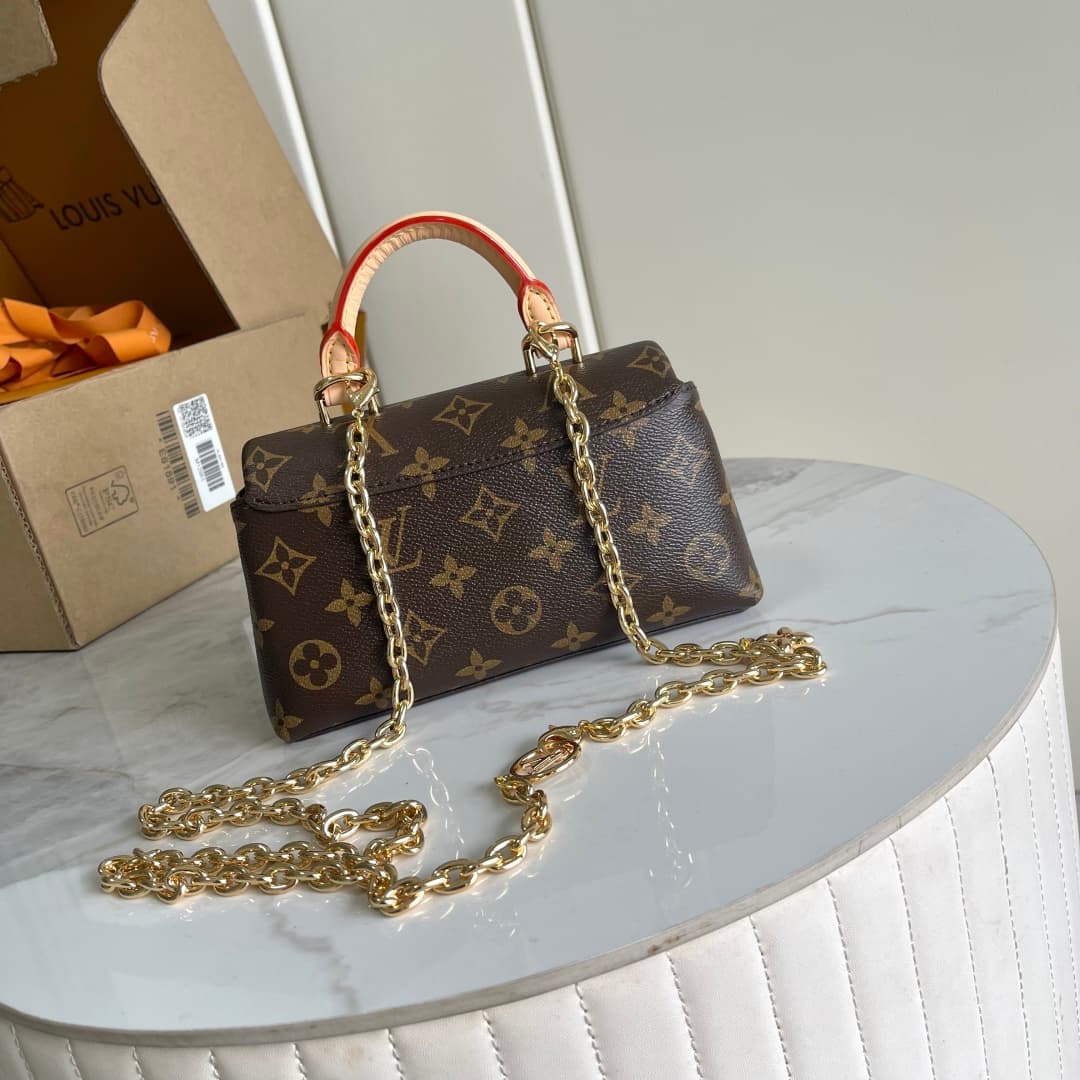 C5253 [163C01 Chip Version] Internal price P. Model number: M28426. Enhanced version of the original model💪【Exclusive real photo background image】This Nano Madeleine handbag features a Monogram pattern on the canvas, reflecting the signature style of Loui — image 3
