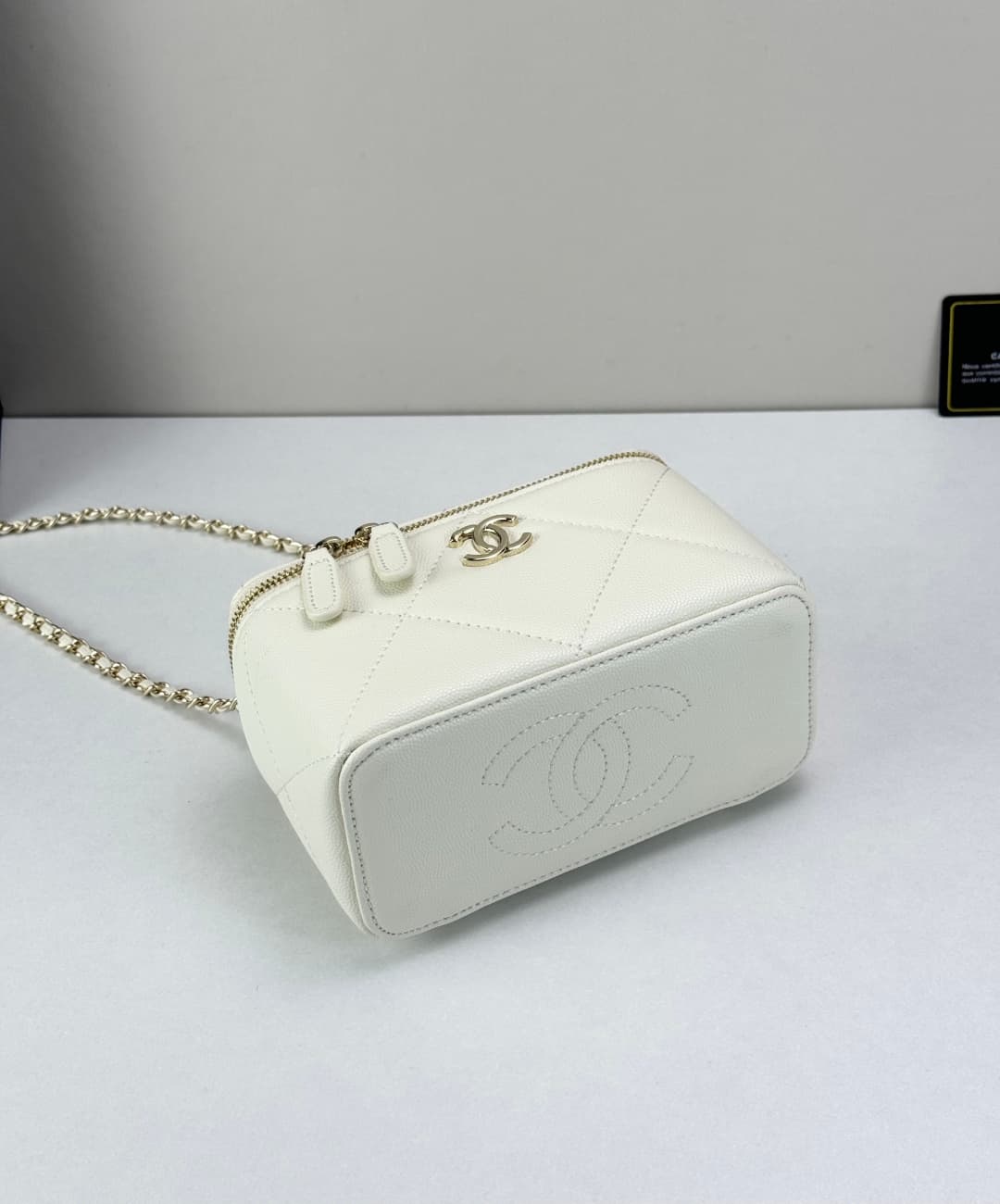 C826 🌸 Chanel Coco Box Bag — image 8