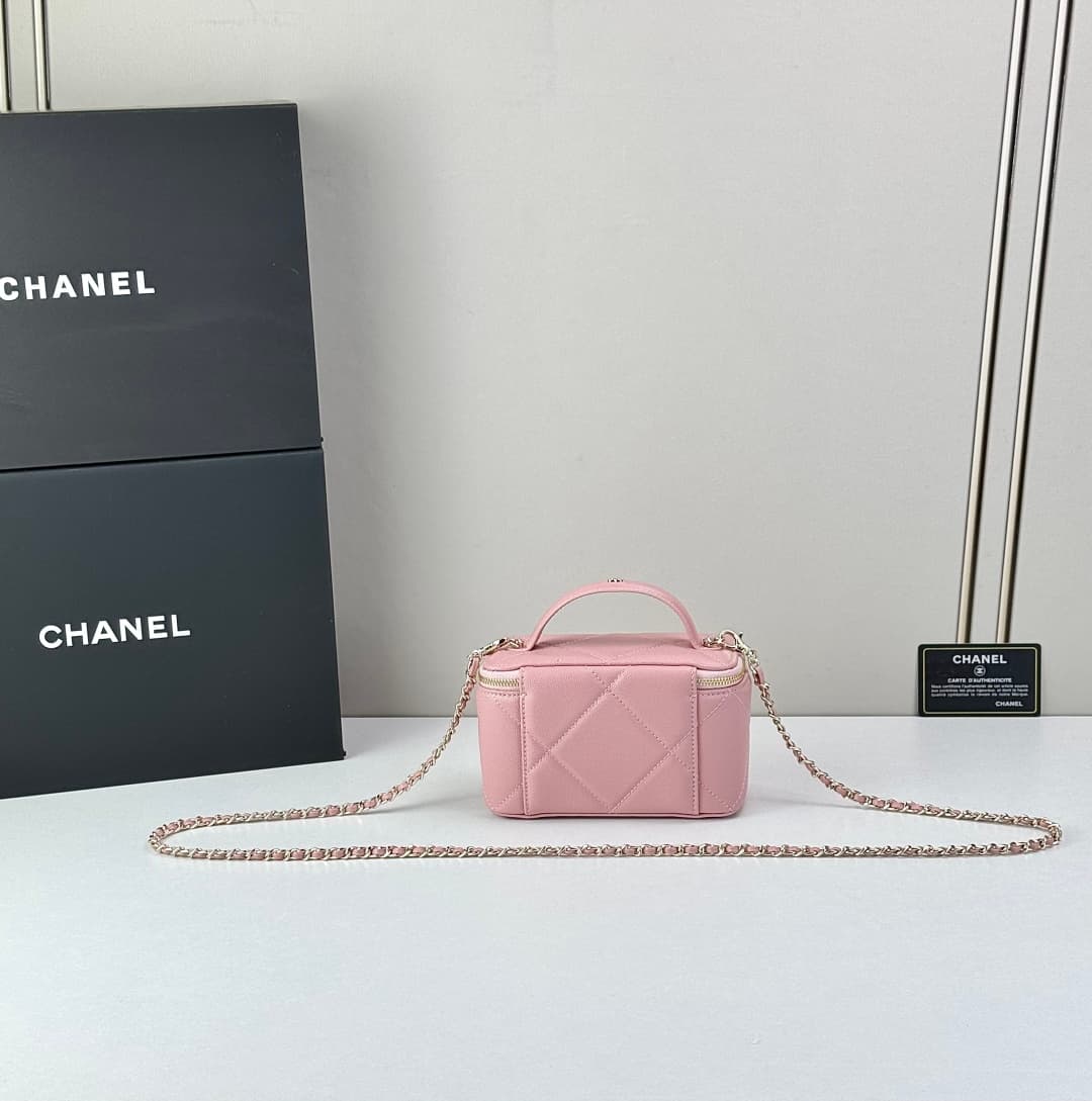 C824 🌸 Chanel Coco Box Bag — image 2