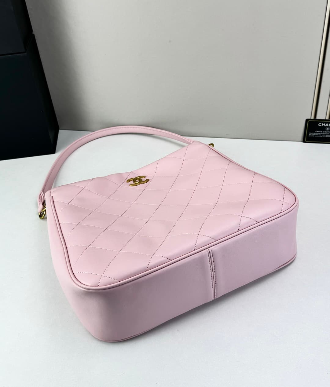 C799 🌸 Chanel 23A shoulder strap hippie bag 200 — image 8