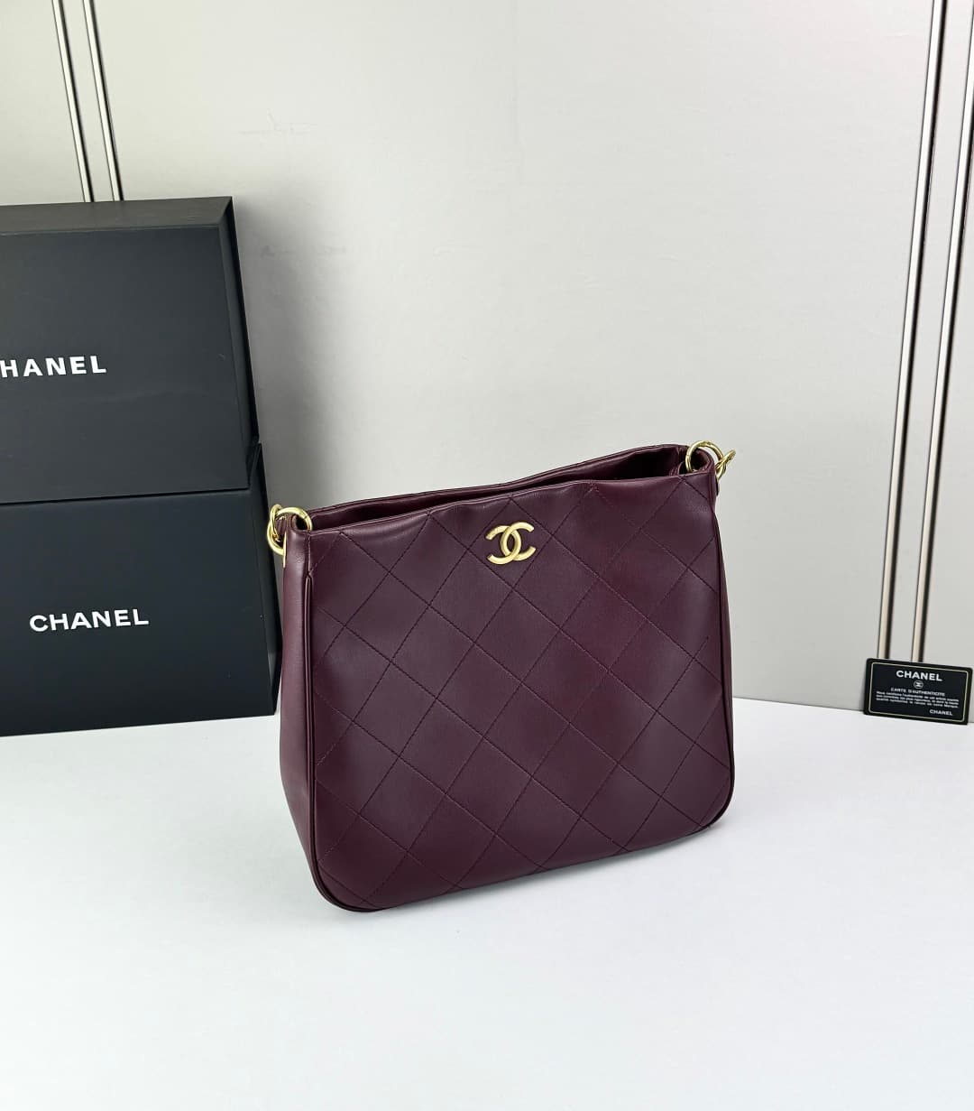 C797 🌸 Chanel 23A shoulder strap hippie bag 200 — image 3