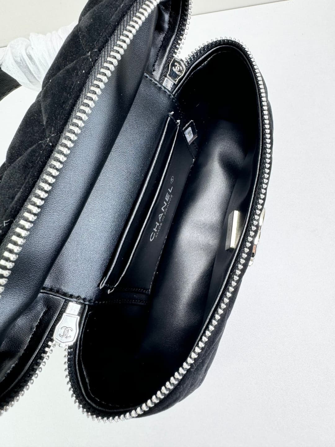 C805 🌸CHANEL Handbag Makeup Bag — image 6