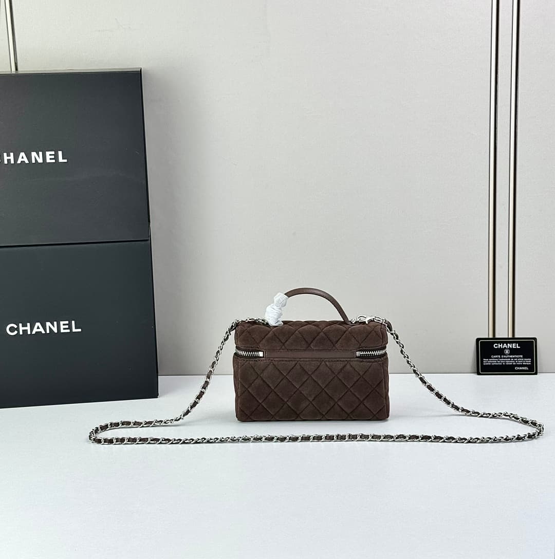 C804 🌸CHANEL Handbag Makeup Bag — image 2