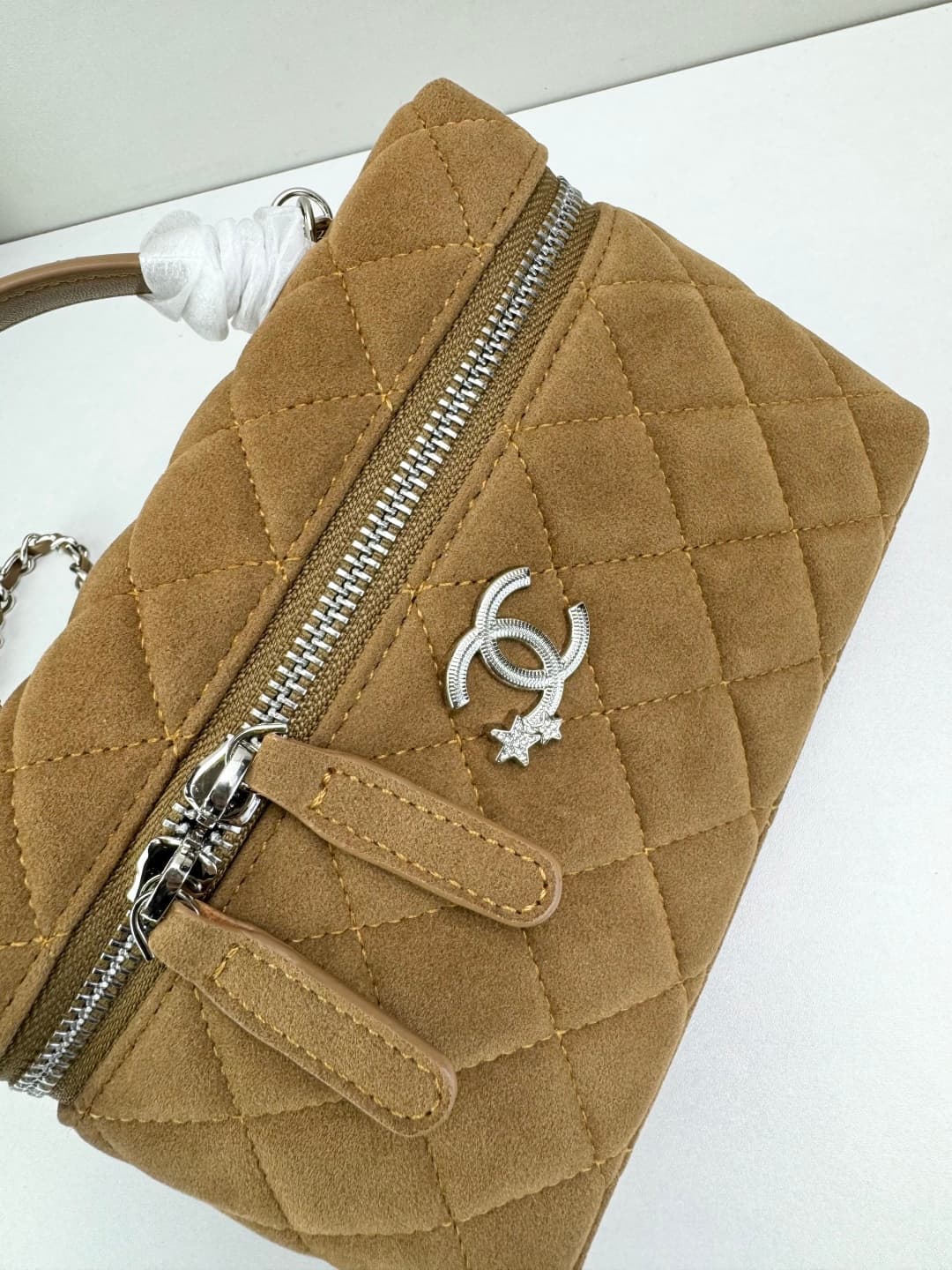 C803 🌸 CHANEL Handbag Makeup Bag — image 4
