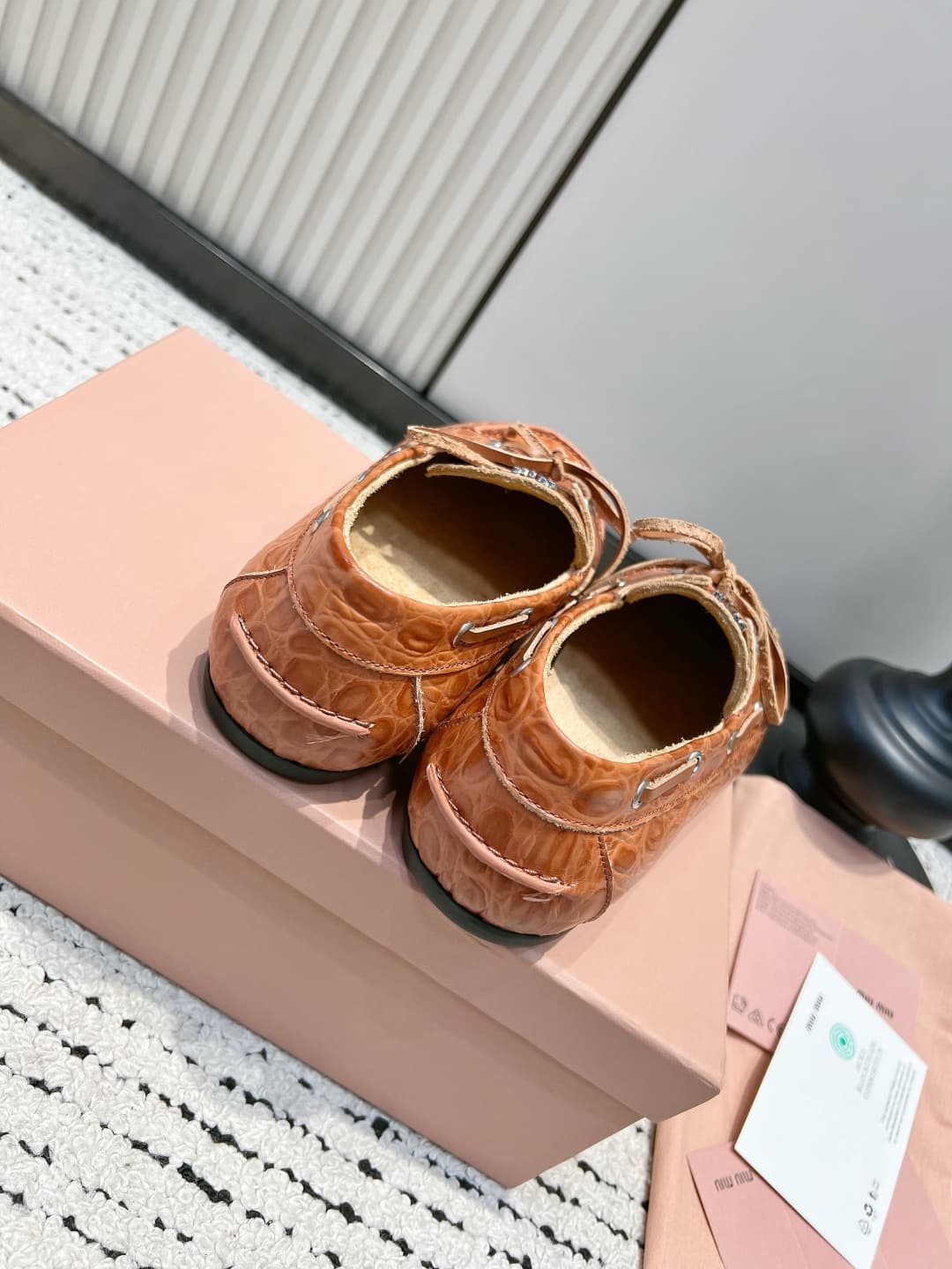 D10600 G266 — image 6