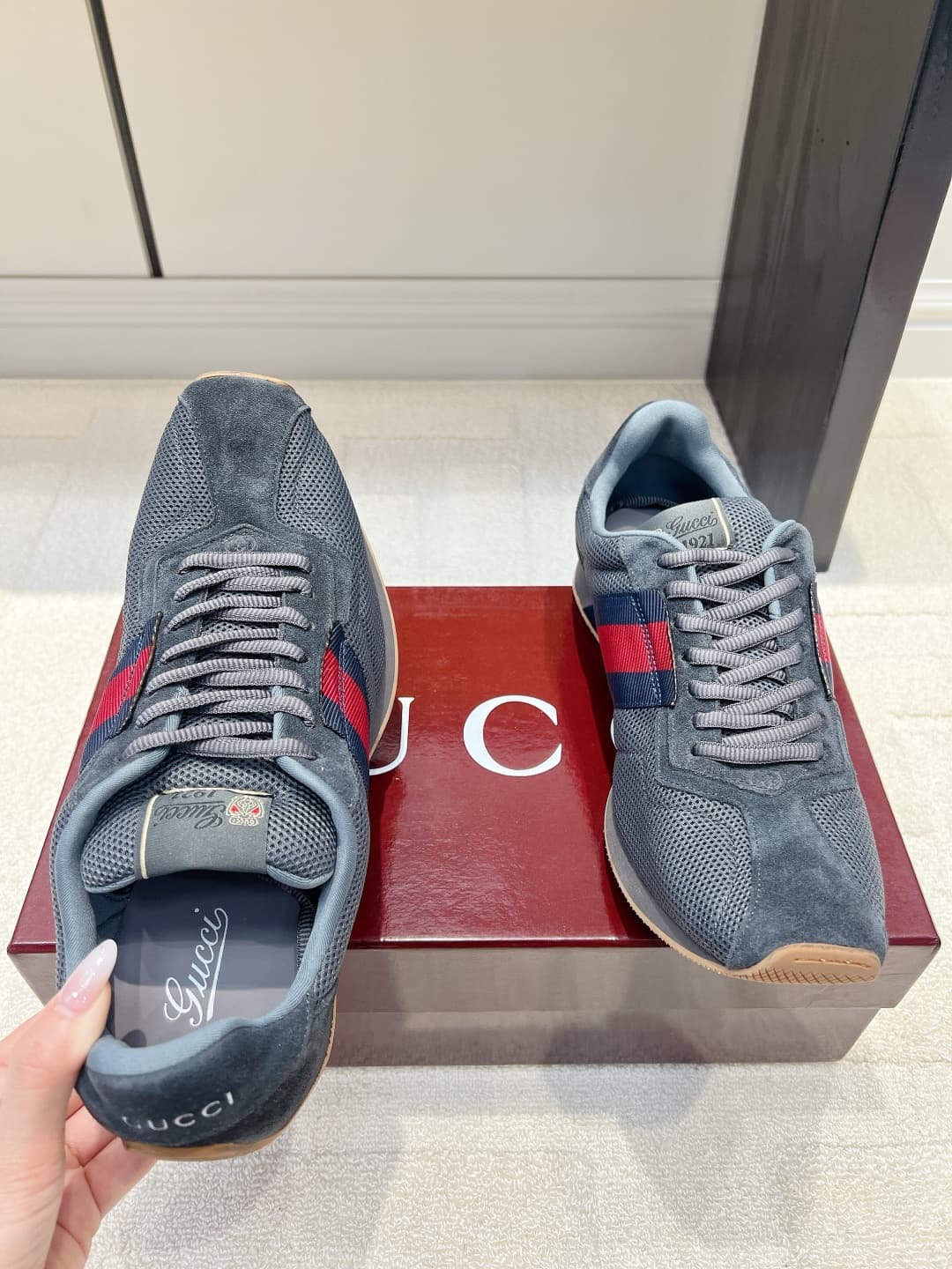 D6922 Gucci Vintage/Retro Dark Gray Doutson Shoes 26ss — image 8