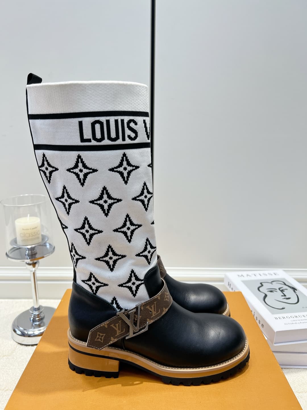 D9091 LV Knit Seam High Boots 26ss — image 4