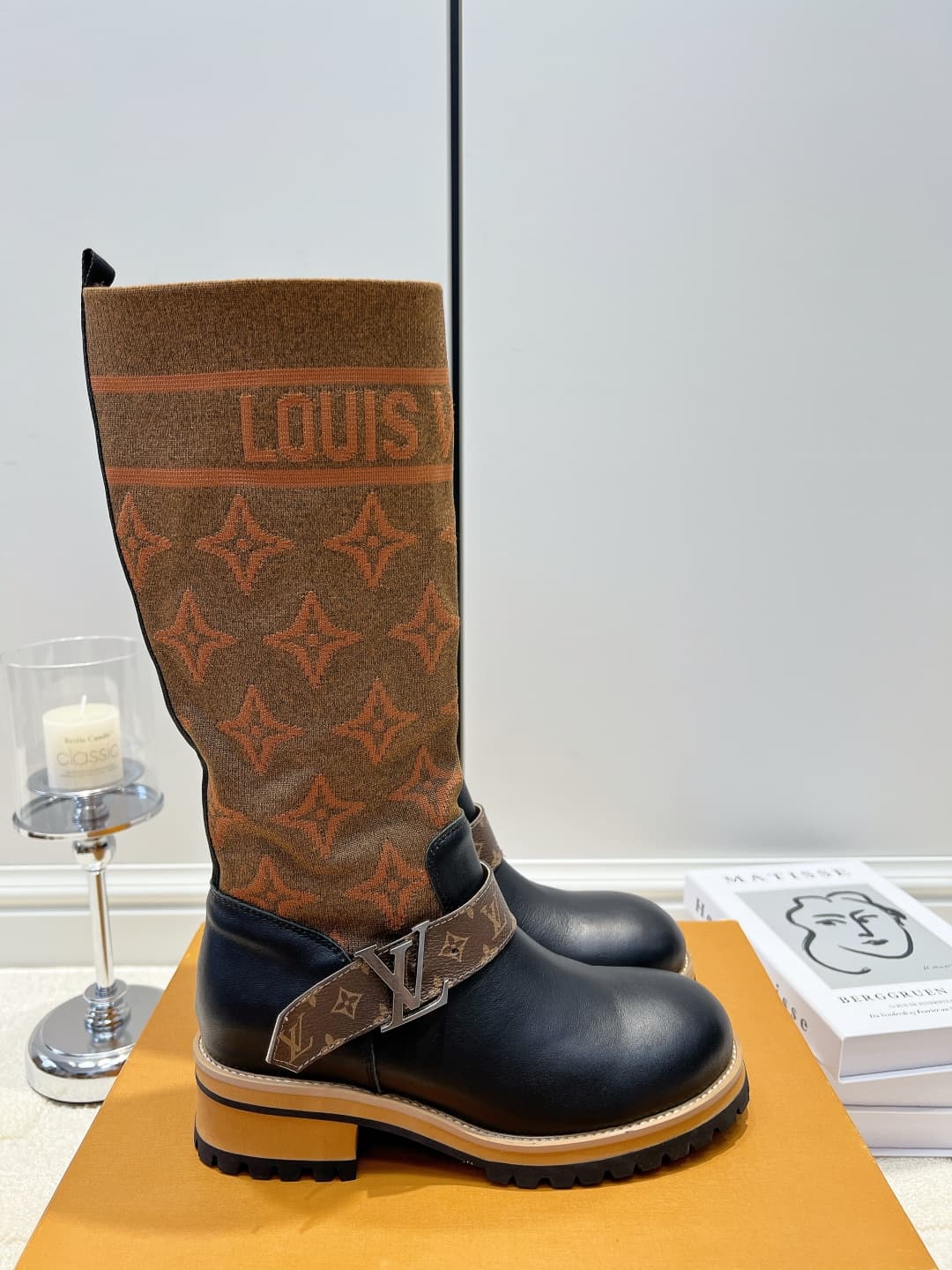 D9088 LV Brown thread knitted lacing high-top boots 26ss — image 4