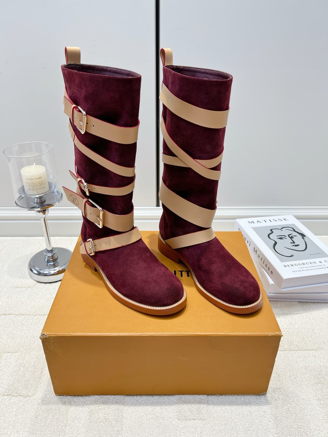 D9085 LV Wine-red suede belt high-top boots 26ss — image 3