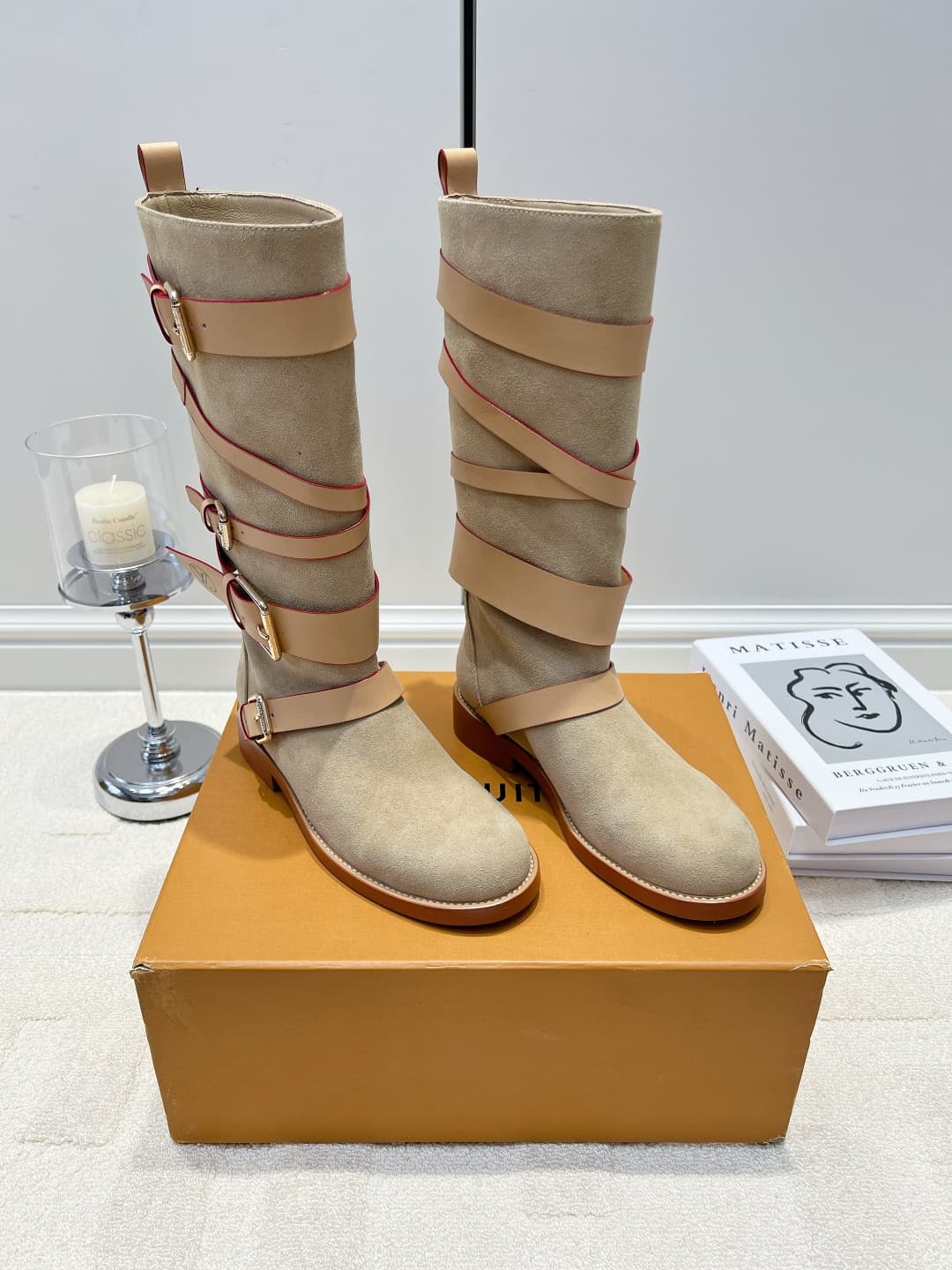 D9084 LV Sand-colored suede belt high boots 26ss — image 3