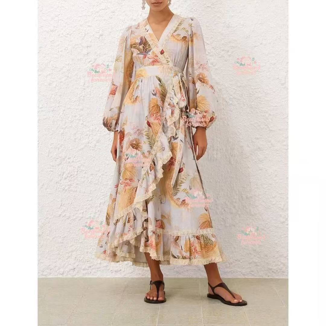 C18358 Item number: 20253957. Zimmermann’s new dress features leaf-patterned lace, ruffles, and a waist-cinching V-neck with long sleeves. Color: light purple. S-XL sizes available. [Size M: bust 88, sleeve length 62, overall length 132] — image 5