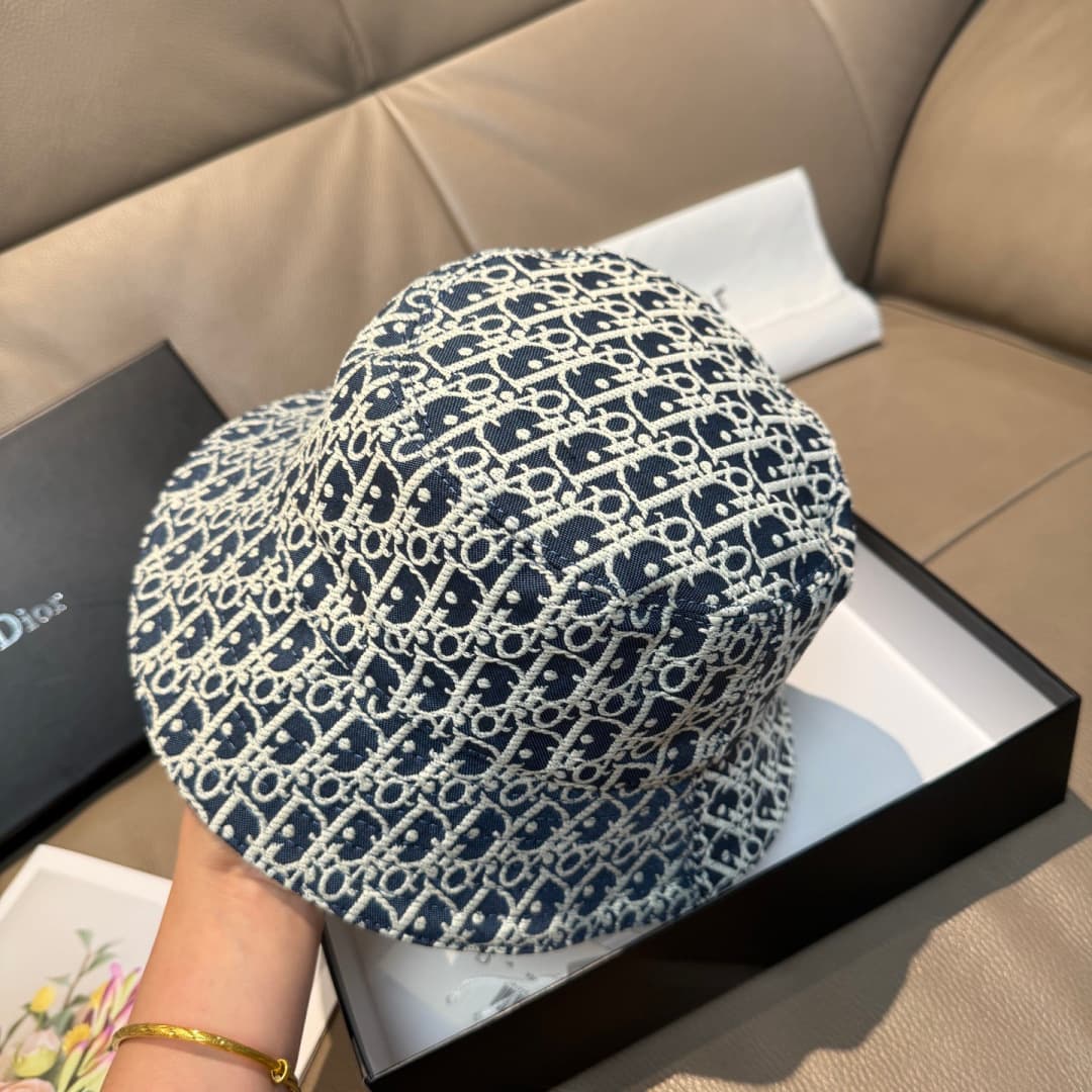 C29876 Packaged in a cloth bag. Dior new model fisherman hat, top quality version. Customized by 1:1. Made from original denim print fabric with pure cotton lining – lightweight and breathable! The quality is excellent. Basic head circumference: 57. Very  — image 5