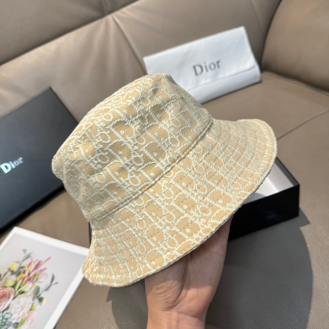 C29875 Packaged in a cloth bag. Dior new model fisherman hat, top-tier version. Customized by 1:1. Original denim print fabric + pure cotton lining, lightweight and breathable! The quality is excellent. Basic head circumference: 57. Very stylish and versa — image 4