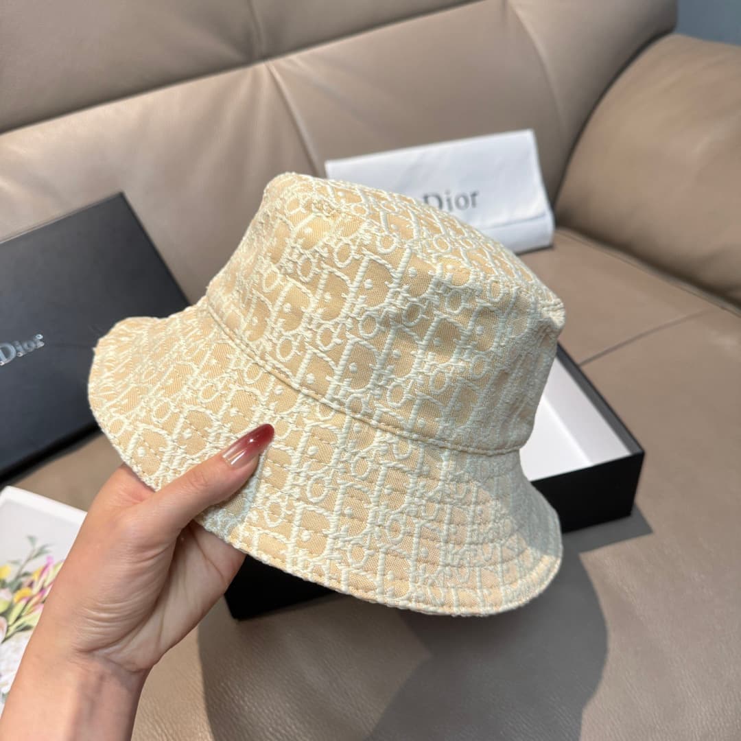 C29875 Packaged in a cloth bag. Dior new model fisherman hat, top-tier version. Customized by 1:1. Original denim print fabric + pure cotton lining, lightweight and breathable! The quality is excellent. Basic head circumference: 57. Very stylish and versa — image 3