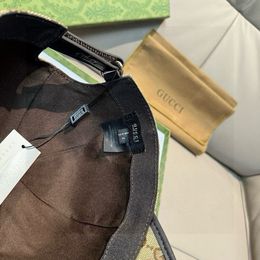 C29870 Bag with box, Gucci new model baseball cap, double G straps. 1: 1 custom-made by mold, heavy embroidery, details comparable to those at the store. Original canvas material + top-grade cowhide, excellent quality! Ideal for stylish men and women, ver — image 6
