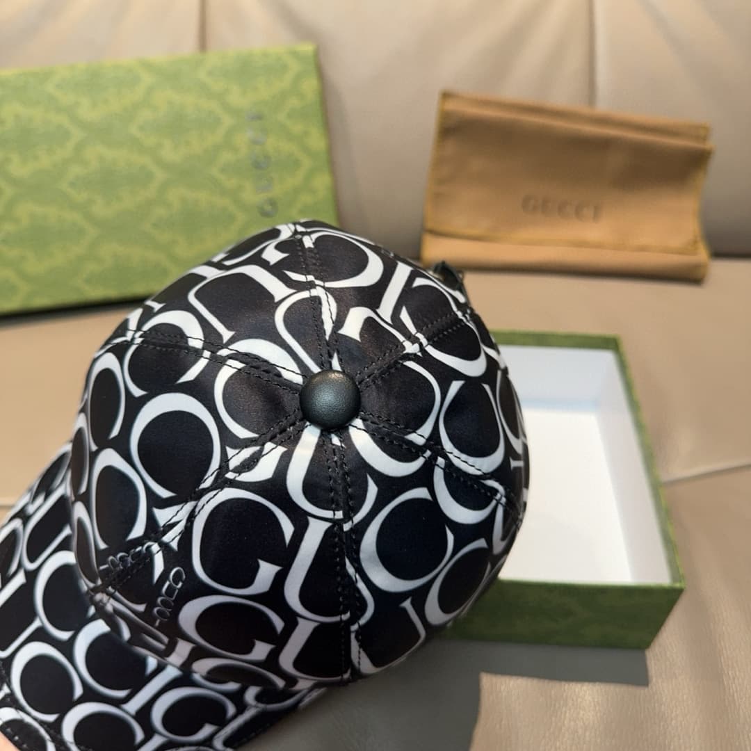 C29867 Bag with box, new Gucci baseball cap, with GUCCI silk printing. Custom-made by 1:1. Made from original sail fabric and top-grade cowhide, with pure cotton lining – very lightweight and breathable! The quality is excellent. Basic head circumference: — image 5
