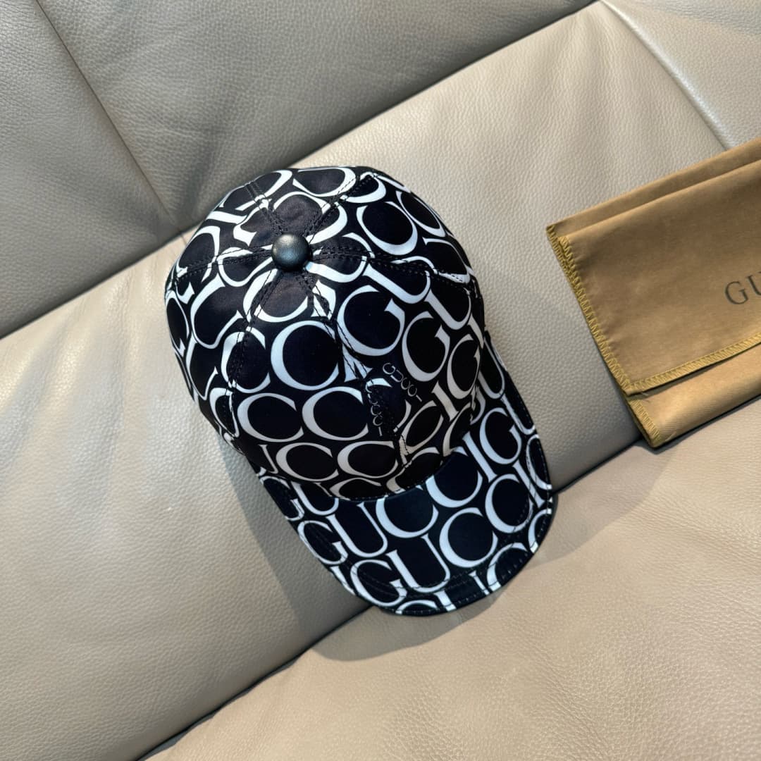 C29867 Bag with box, new Gucci baseball cap, with GUCCI silk printing. Custom-made by 1:1. Made from original sail fabric and top-grade cowhide, with pure cotton lining – very lightweight and breathable! The quality is excellent. Basic head circumference: — image 2
