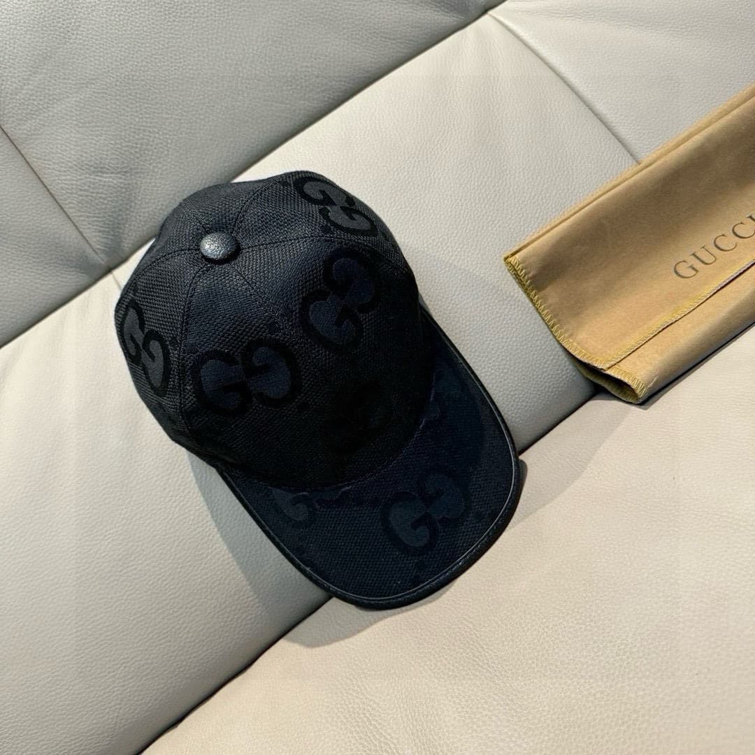 C29861 Packaged in a cloth bag. Gucci new model baseball cap, large “G” logo. Customized by 1:1. Made from original canvas material and top-grade cowhide leather – lightweight and breathable! Basic head circumference: 56; adjustable clip. — image 8