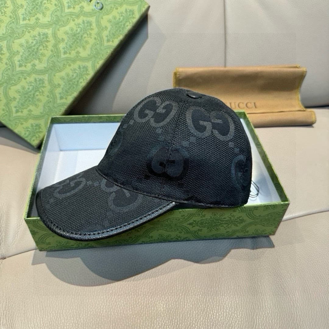 C29861 Packaged in a cloth bag. Gucci new model baseball cap, large “G” logo. Customized by 1:1. Made from original canvas material and top-grade cowhide leather – lightweight and breathable! Basic head circumference: 56; adjustable clip. — image 3