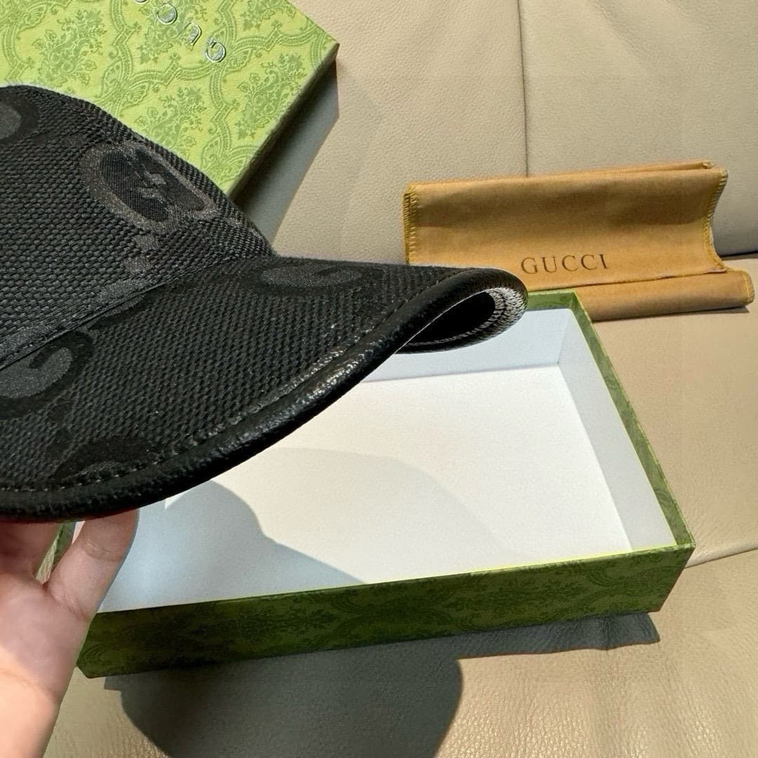 C29861 Packaged in a cloth bag. Gucci new model baseball cap, large “G” logo. Customized by 1:1. Made from original canvas material and top-grade cowhide leather – lightweight and breathable! Basic head circumference: 56; adjustable clip. — image 5