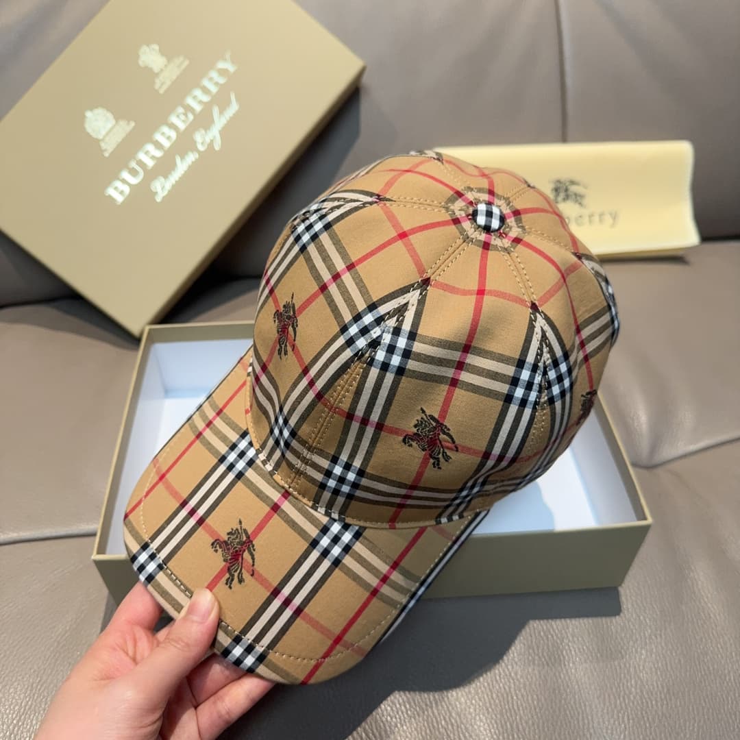 C29859 Packaged in a cloth bag, Barbour original baseball cap, checked pattern horse design. Customized by 1:1; made from pure cotton fabric and top-grade cowhide, lightweight and breathable! Photographed in real life; suitable for both men and women. — image 5