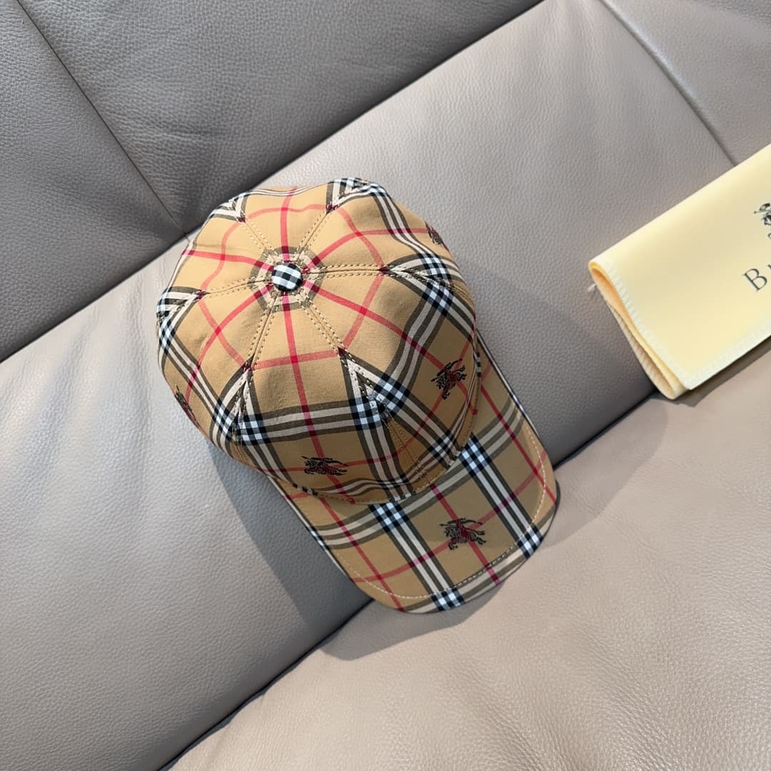 C29859 Packaged in a cloth bag, Barbour original baseball cap, checked pattern horse design. Customized by 1:1; made from pure cotton fabric and top-grade cowhide, lightweight and breathable! Photographed in real life; suitable for both men and women. — image 2