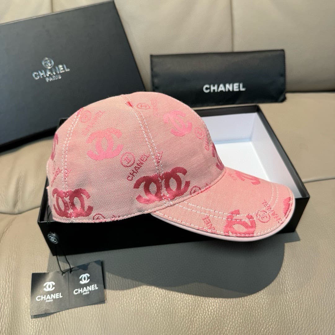 C29856 Packaged in a cloth bag, Chanel classic original baseball cap. Features the classic “double C” logo. Custom-made according to the model 1: 1. Made from premium sail fabric and top-grade cowhide material – lightweight and breathable! The quality is  — image 5