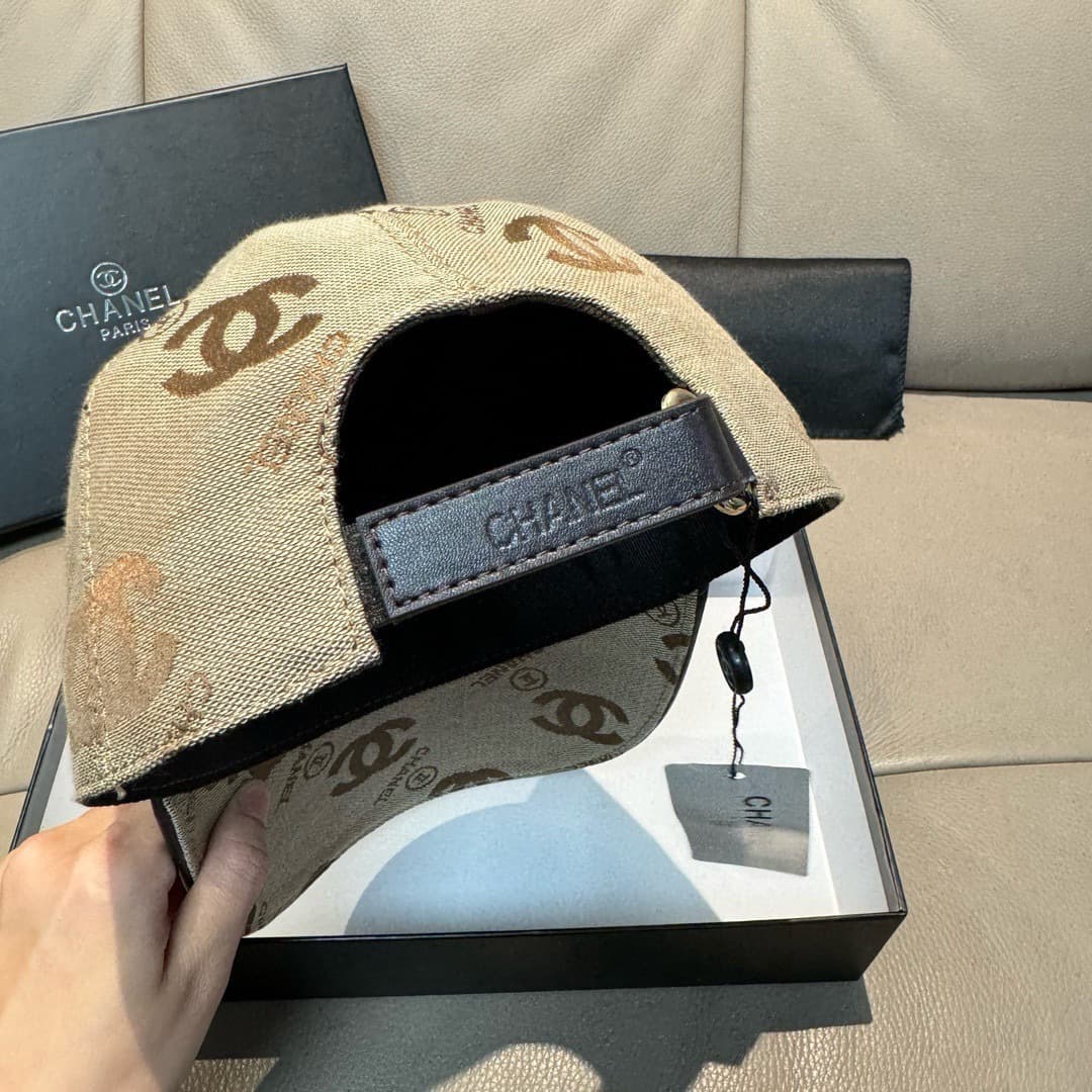 C29855 Packaged in a cloth bag, Chanel classic original baseball cap. Features the classic “double C” logo. Custom-made by 1:1; made from premium sail fabric and top-grade cowhide material, making it lightweight and breathable! The quality is excellent. T — image 7