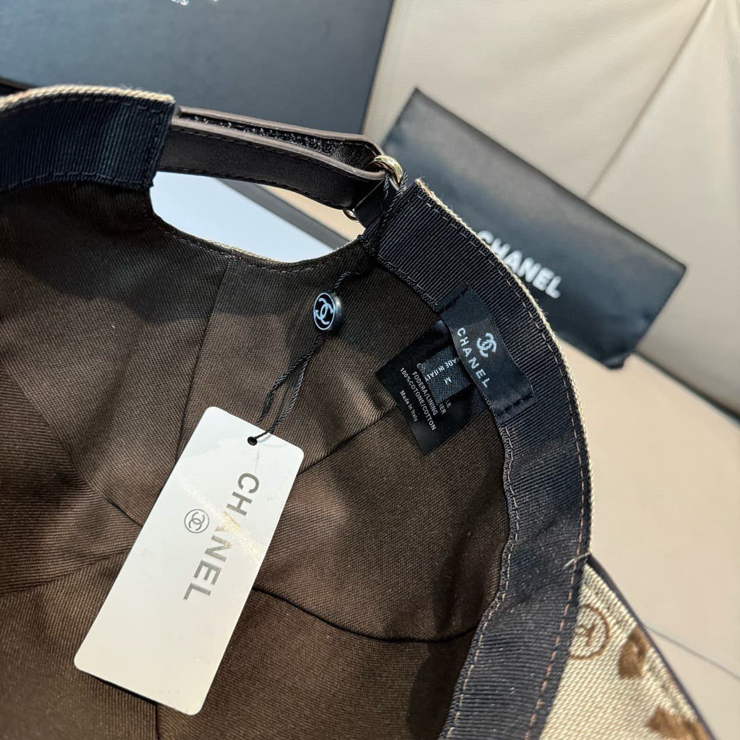 C29855 Packaged in a cloth bag, Chanel classic original baseball cap. Features the classic “double C” logo. Custom-made by 1:1; made from premium sail fabric and top-grade cowhide material, making it lightweight and breathable! The quality is excellent. T — image 8