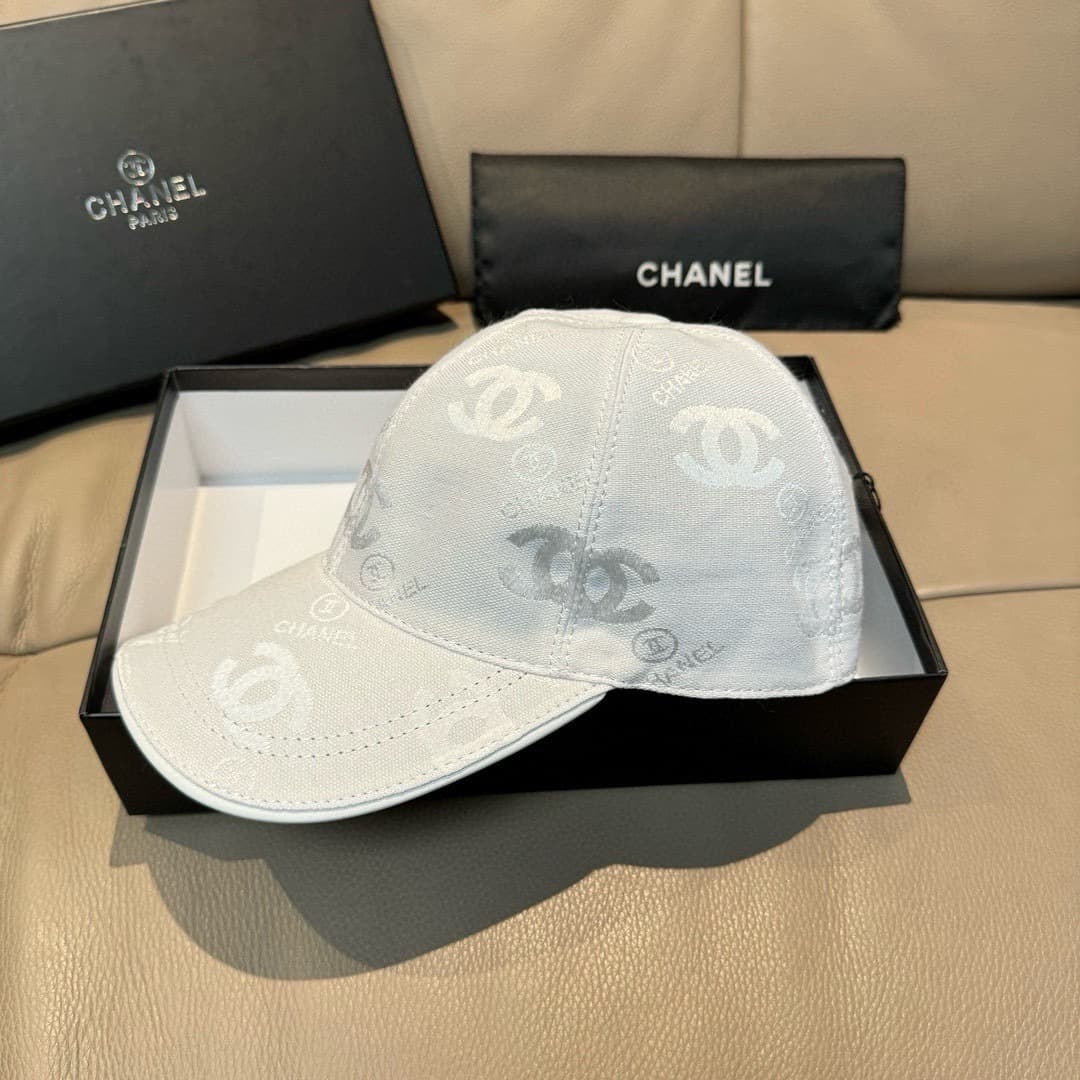 C29853 Packaged in a bag, Chanel classic original baseball cap. Features the classic “double C” logo. Custom-made according to the mold 1:1. Made from premium canvas material and top-grade cowhide leather – very lightweight and breathable! The quality is  — image 3