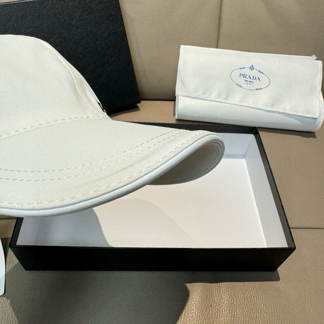 C29852 Bag-shaped hat, Prada new model baseball cap. Embroidered logo. Customized by 1:1. Original pure cotton fabric + first-grade cowhide material – lightweight and breathable! Excellent quality. Basic head circumference: 56; adjustable clip. — image 4