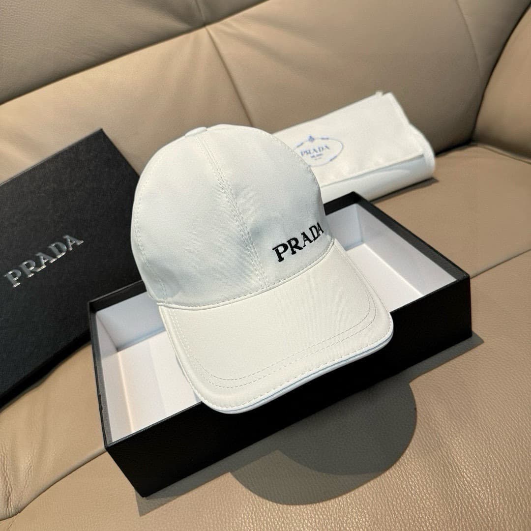 C29852 Bag-shaped hat, Prada new model baseball cap. Embroidered logo. Customized by 1:1. Original pure cotton fabric + first-grade cowhide material – lightweight and breathable! Excellent quality. Basic head circumference: 56; adjustable clip. — image 2