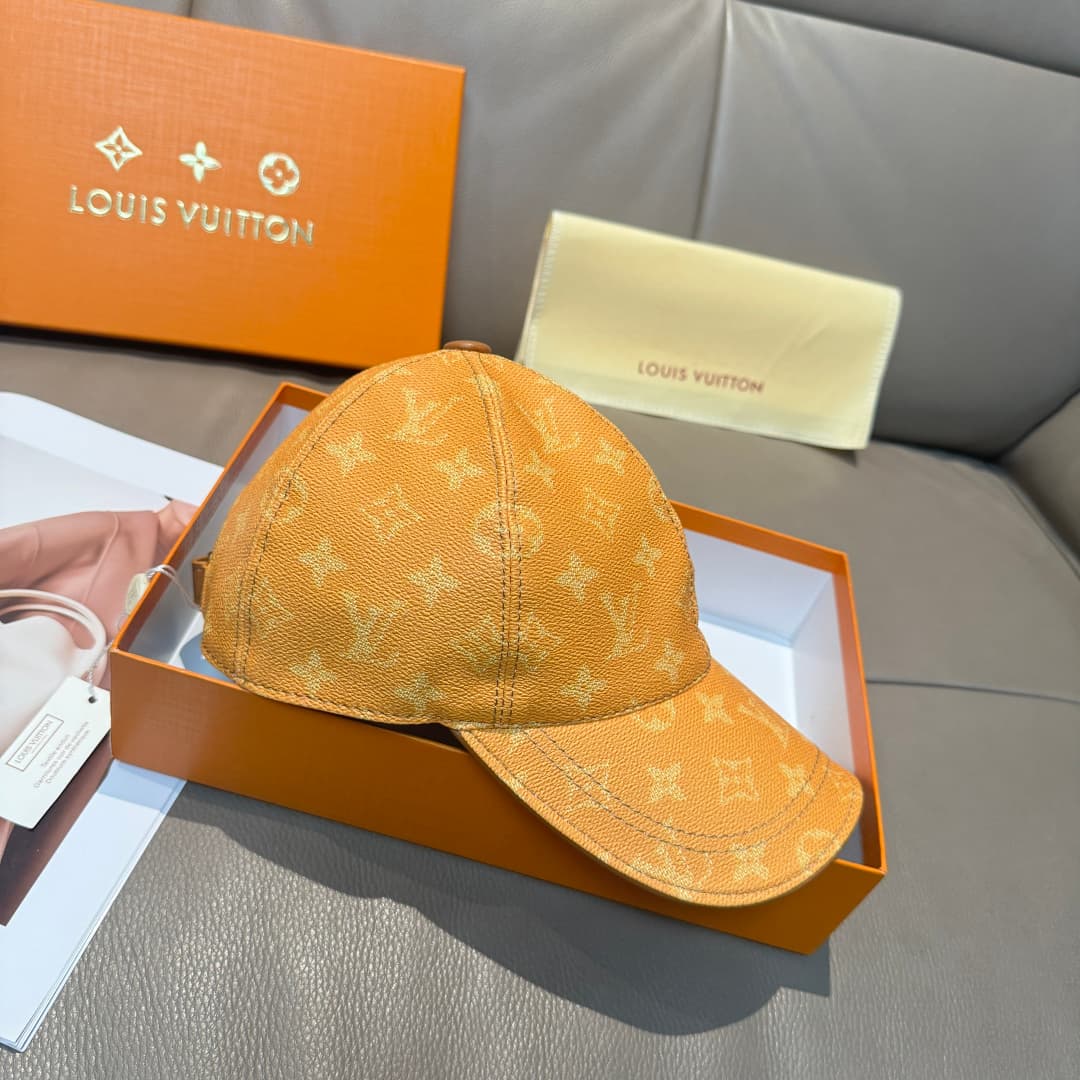C29849 It comes with a packaging bag. It’s a classic LV baseball cap, featuring classic monogram patterns. It is custom-molded and produced on order; the PU leather and first-grade cowhide edges provide excellent quality. The basic head circumference is 5 — image 3