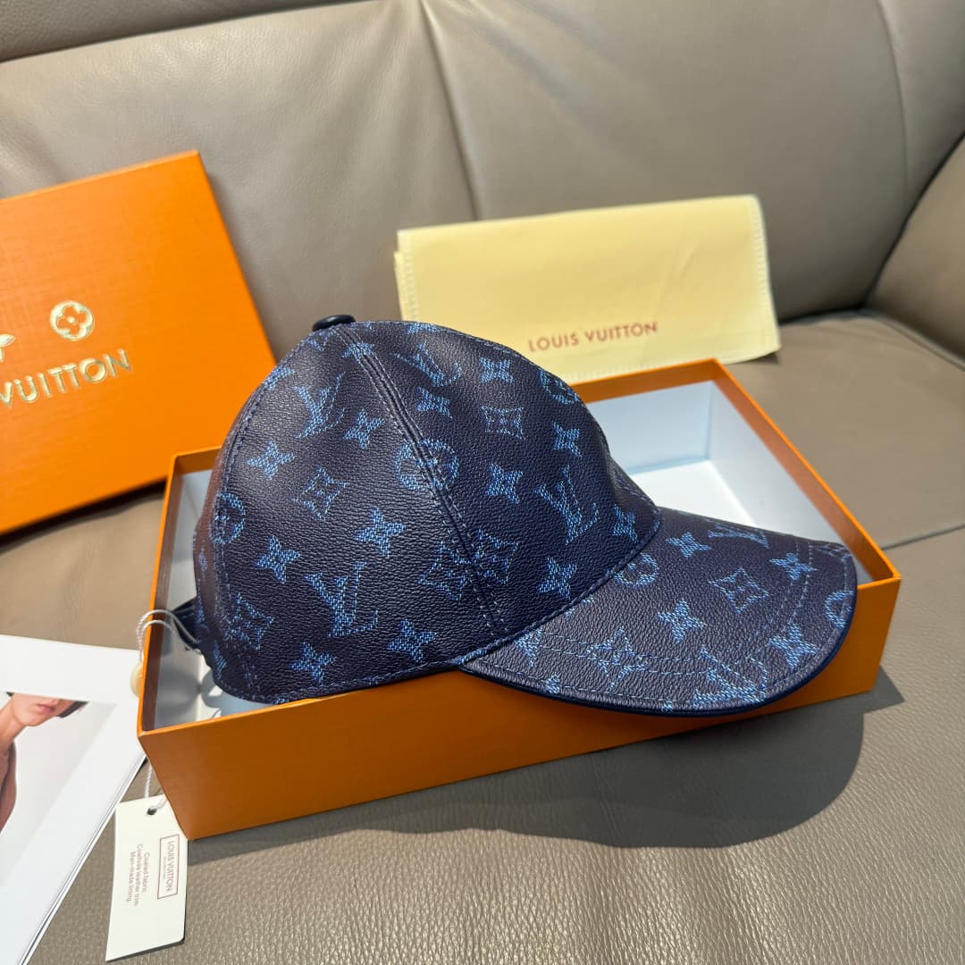 C29848 It comes with a packaging bag. It’s a classic LV baseball cap – featuring classic monogram patterns. It is custom-made according to the pattern 1:1. The cap is lined with PU leather and top-grain cowhide, and it’s in extremely high quality. The bas — image 2