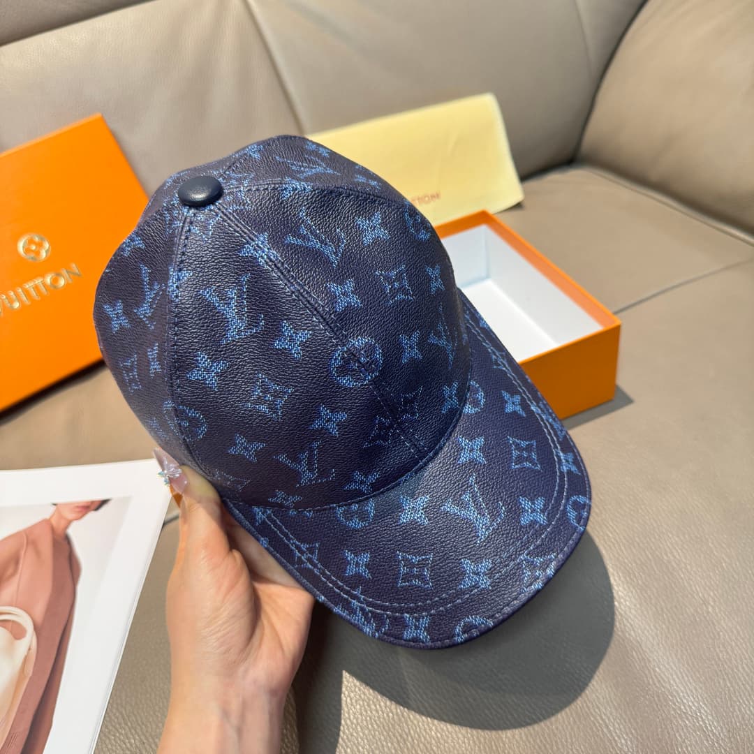 C29848 It comes with a packaging bag. It’s a classic LV baseball cap – featuring classic monogram patterns. It is custom-made according to the pattern 1:1. The cap is lined with PU leather and top-grain cowhide, and it’s in extremely high quality. The bas — image 3