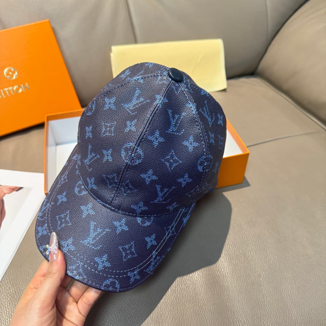 C29848 It comes with a packaging bag. It’s a classic LV baseball cap – featuring classic monogram patterns. It is custom-made according to the pattern 1:1. The cap is lined with PU leather and top-grain cowhide, and it’s in extremely high quality. The bas — image 4