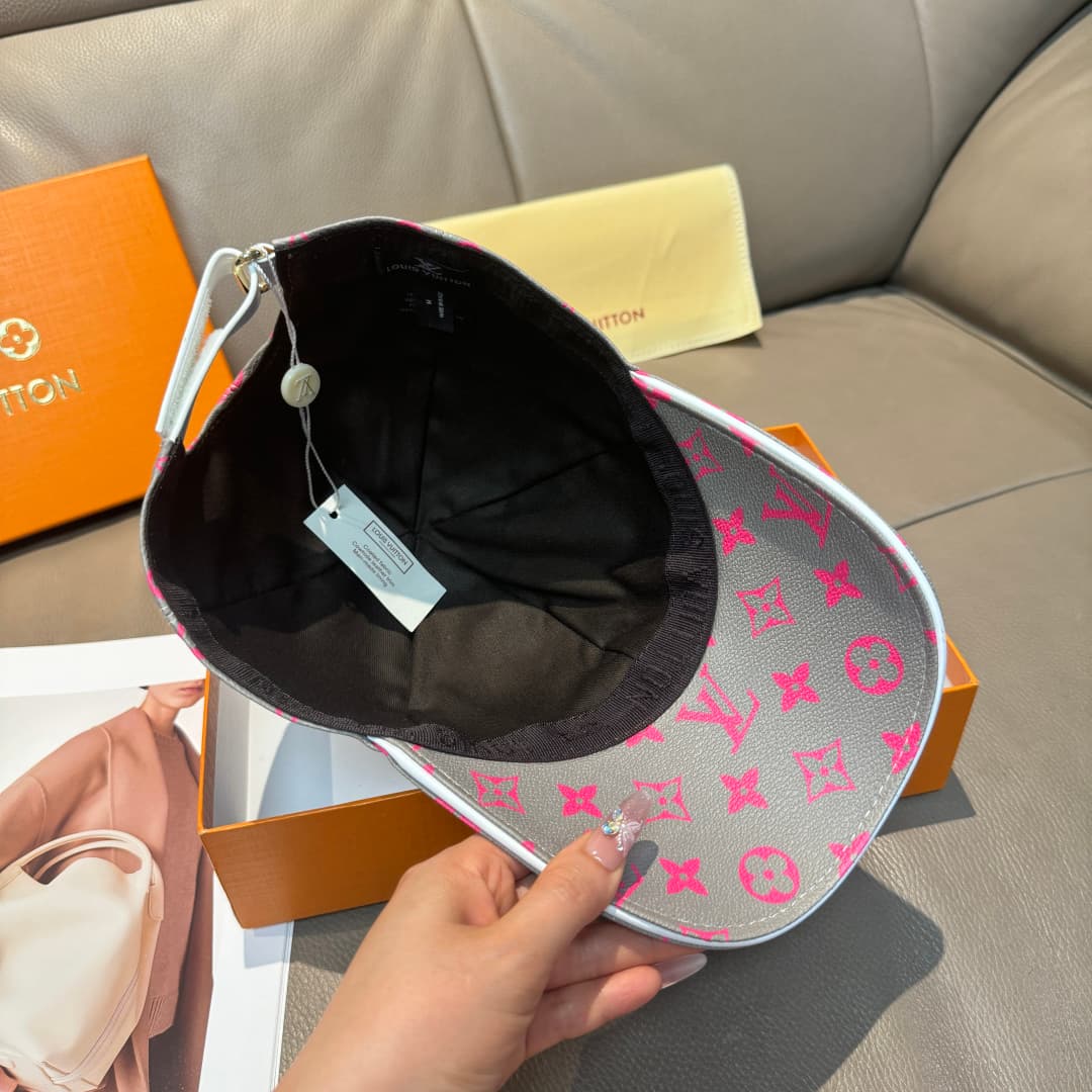 C29843 It comes with a packaging bag. It’s a classic LV baseball cap – featuring classic monogram patterns. It is custom-made according to the 1/ 1 design; the edges are lined with PU leather and first-grade cowhide. It is in extremely high demand through — image 6