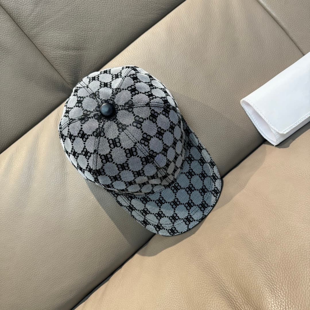 C29841 Bag-shaped hat, Balenciaga new model baseball cap. Custom-made by 1:1. Original canvas material + top-grade cowhide, with pure cotton lining. Lightweight and breathable, simple and elegant! Basic head circumference: 56. Adjustable clip, suitable fo — image 8