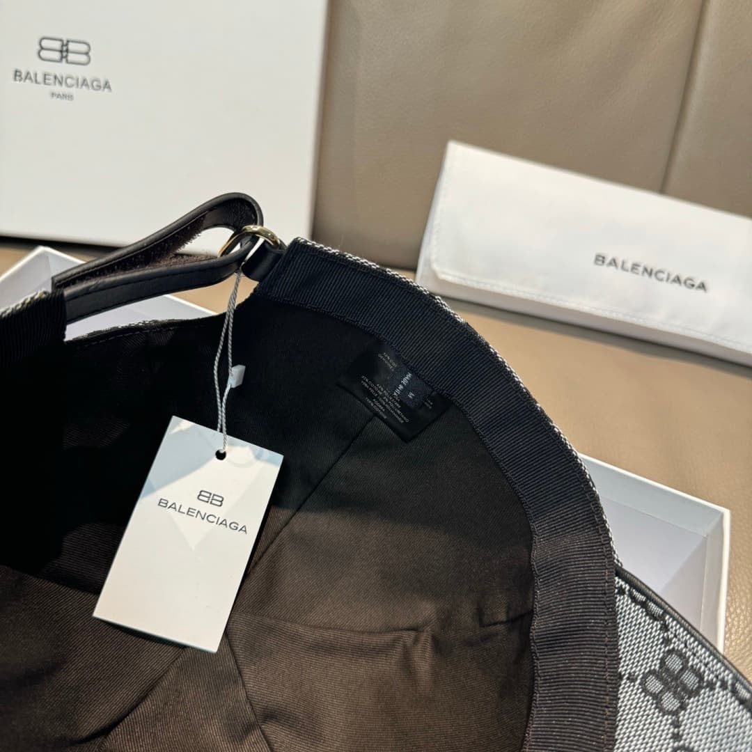 C29841 Bag-shaped hat, Balenciaga new model baseball cap. Custom-made by 1:1. Original canvas material + top-grade cowhide, with pure cotton lining. Lightweight and breathable, simple and elegant! Basic head circumference: 56. Adjustable clip, suitable fo — image 6