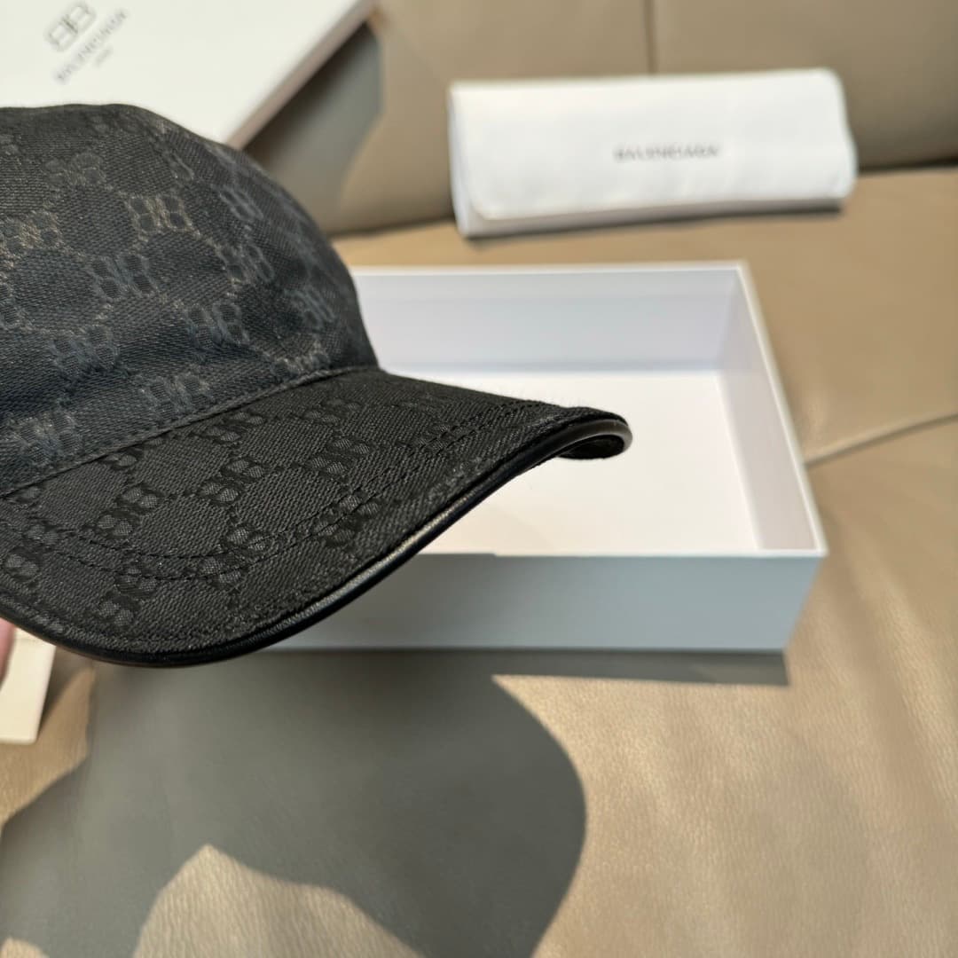 C29840 Bag-shaped hat, Balenciaga new model baseball cap. Custom-made by 1:1. Original canvas material + top-grade cowhide, with pure cotton lining. Lightweight and breathable, simple and elegant! Basic head circumference: 56. Adjustable clip, suitable fo — image 5