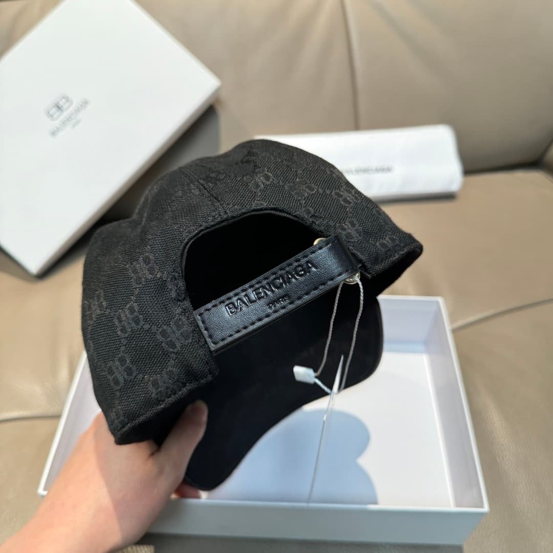 C29840 Bag-shaped hat, Balenciaga new model baseball cap. Custom-made by 1:1. Original canvas material + top-grade cowhide, with pure cotton lining. Lightweight and breathable, simple and elegant! Basic head circumference: 56. Adjustable clip, suitable fo — image 7